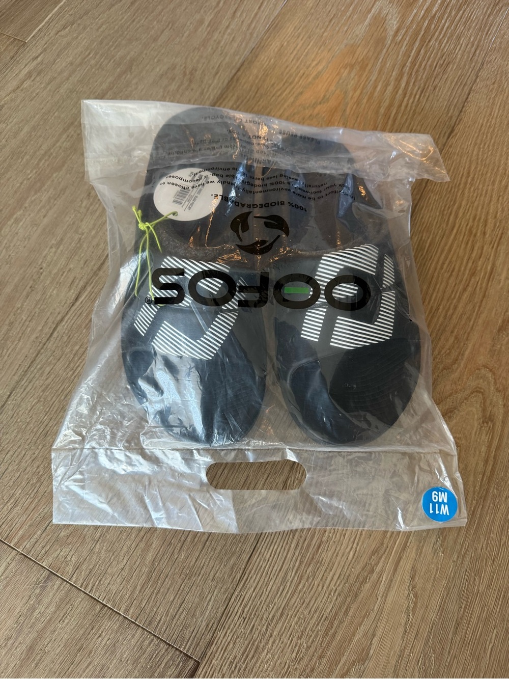 OOFOS OOAHH Unisex FootJoy Logoed Black Slide Sandals M9/W11/EU42 - Picture 7 of 9